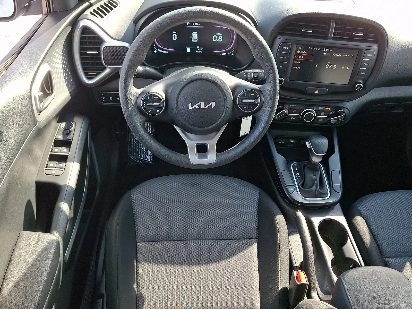 Certified Used 2025 White Kia LX image 11