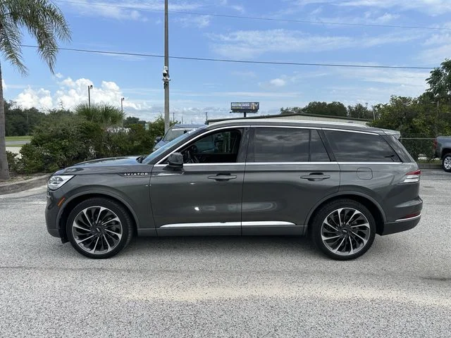 Used 2020 Gray Lincoln Reserve image 5