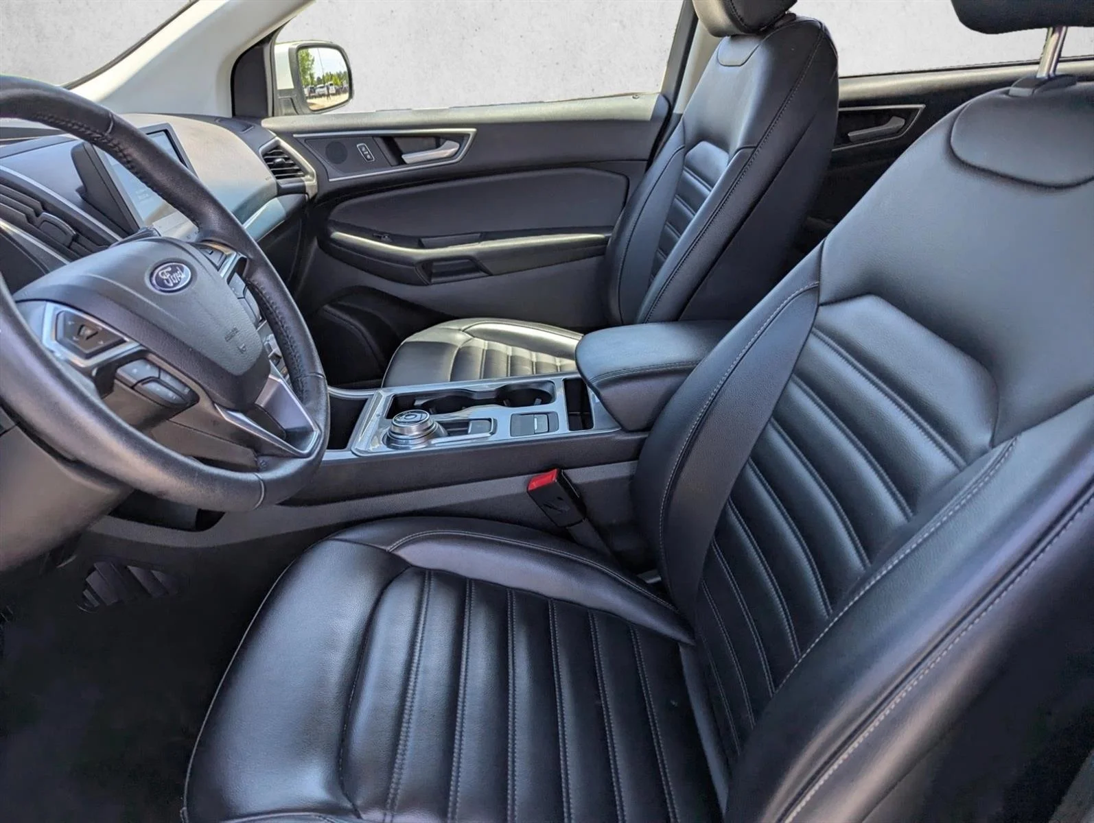 Used 2024 Oxford White Ford SEL image 21