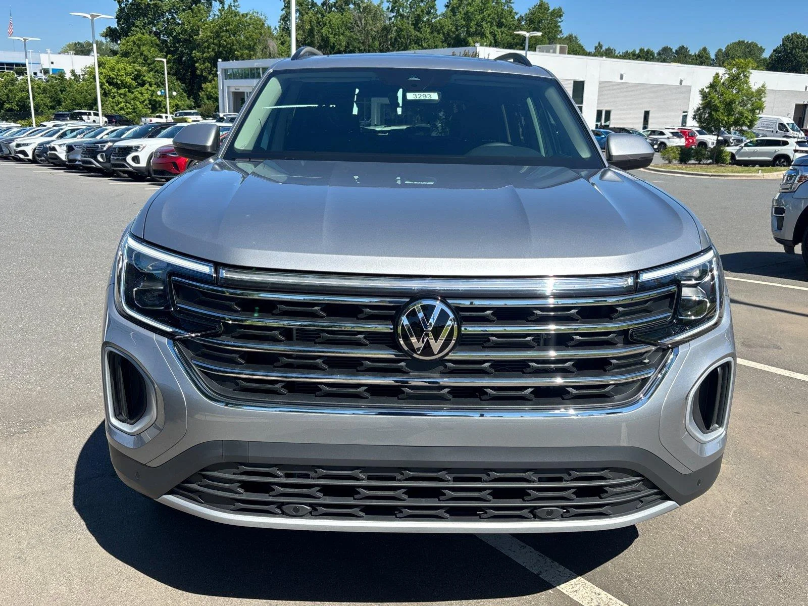 New 2026 silver mist metallic Volkswagen 2.0T SE w/Technology image 8