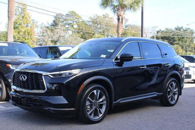 2025 INFINITI QX60 LUXE