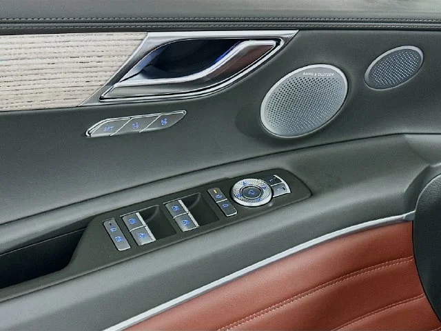 New 2026 Silver Genesis 3.5T Prestige image 11