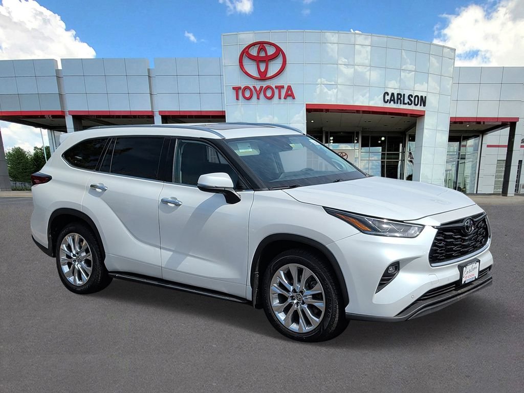 Used 2023 Toyota Highlander Limited with VIN 5TDKDRBH9PS018976 for sale in Minneapolis, Minnesota