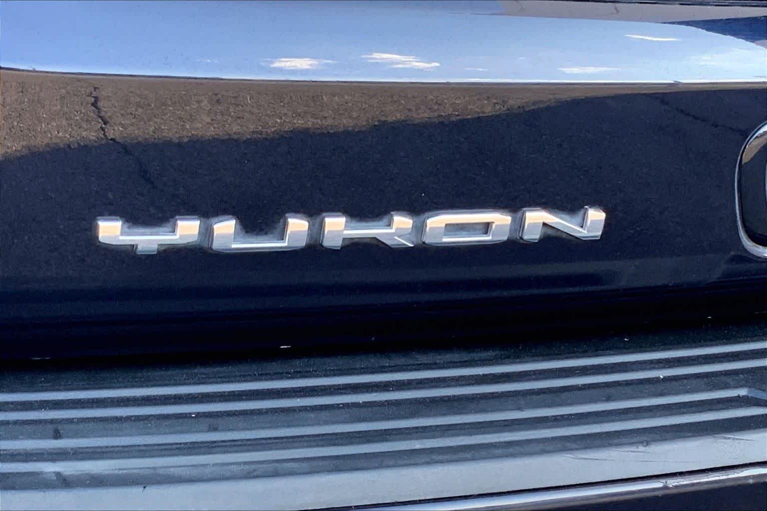 Used 2023 Midnight Blue Metallic GMC Denali image 10