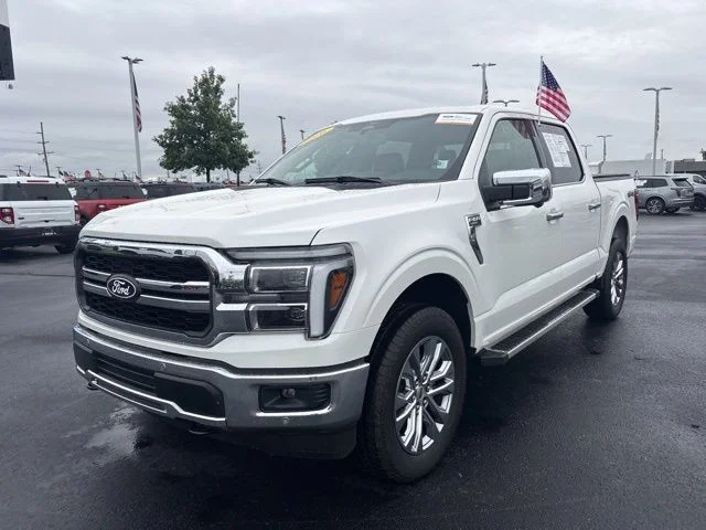 Certified Used 2026 Star White Ford Lariat image 4