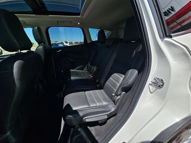 Used 2018 White Platinum Clearcoat Metallic Ford Titanium image 20