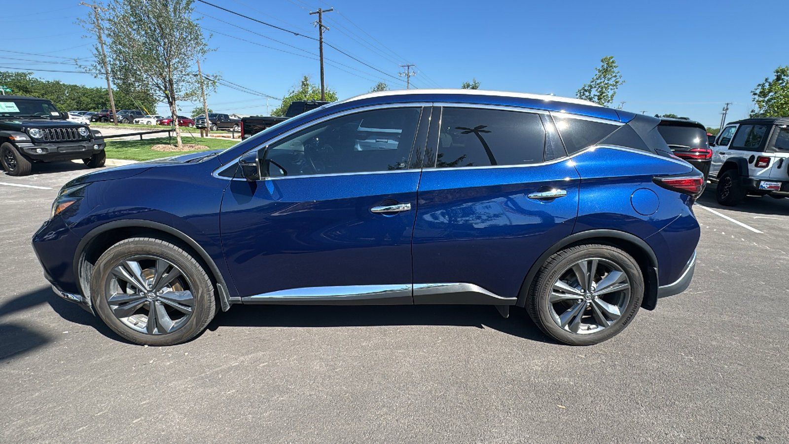 Certified Used 2020 Deep Blue Pearl Nissan Platinum image 8