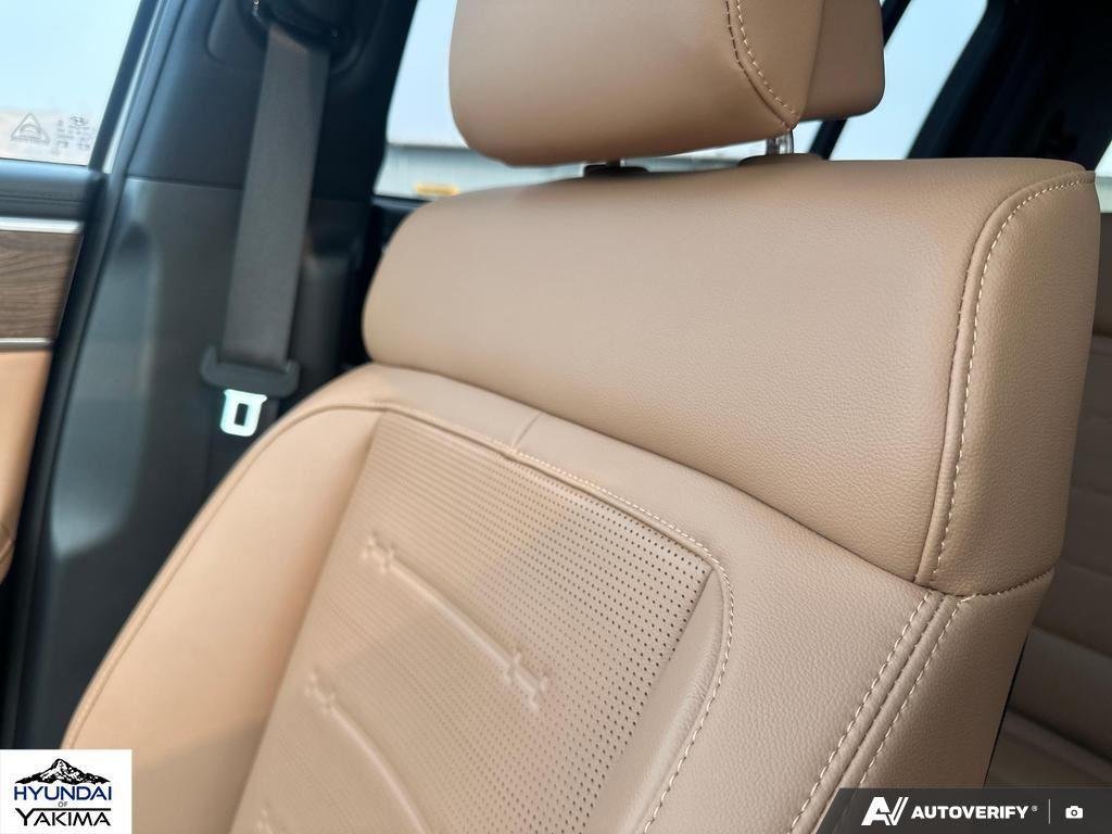 2026 Hyundai Santa Fe Limited - Photo 21