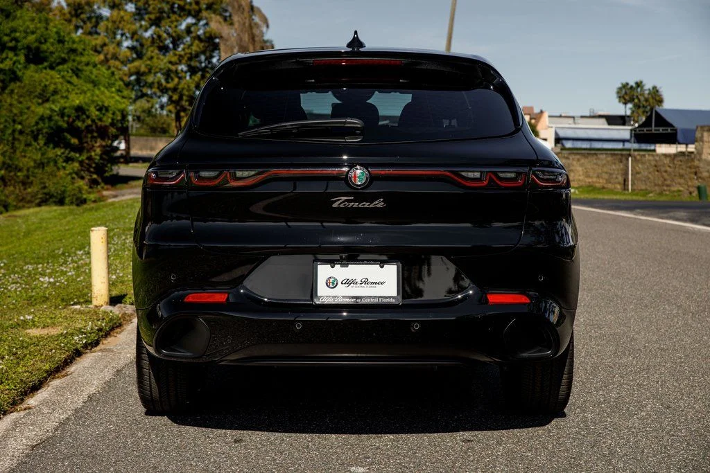 New 2025 Black Alfa Romeo Intensa image 4