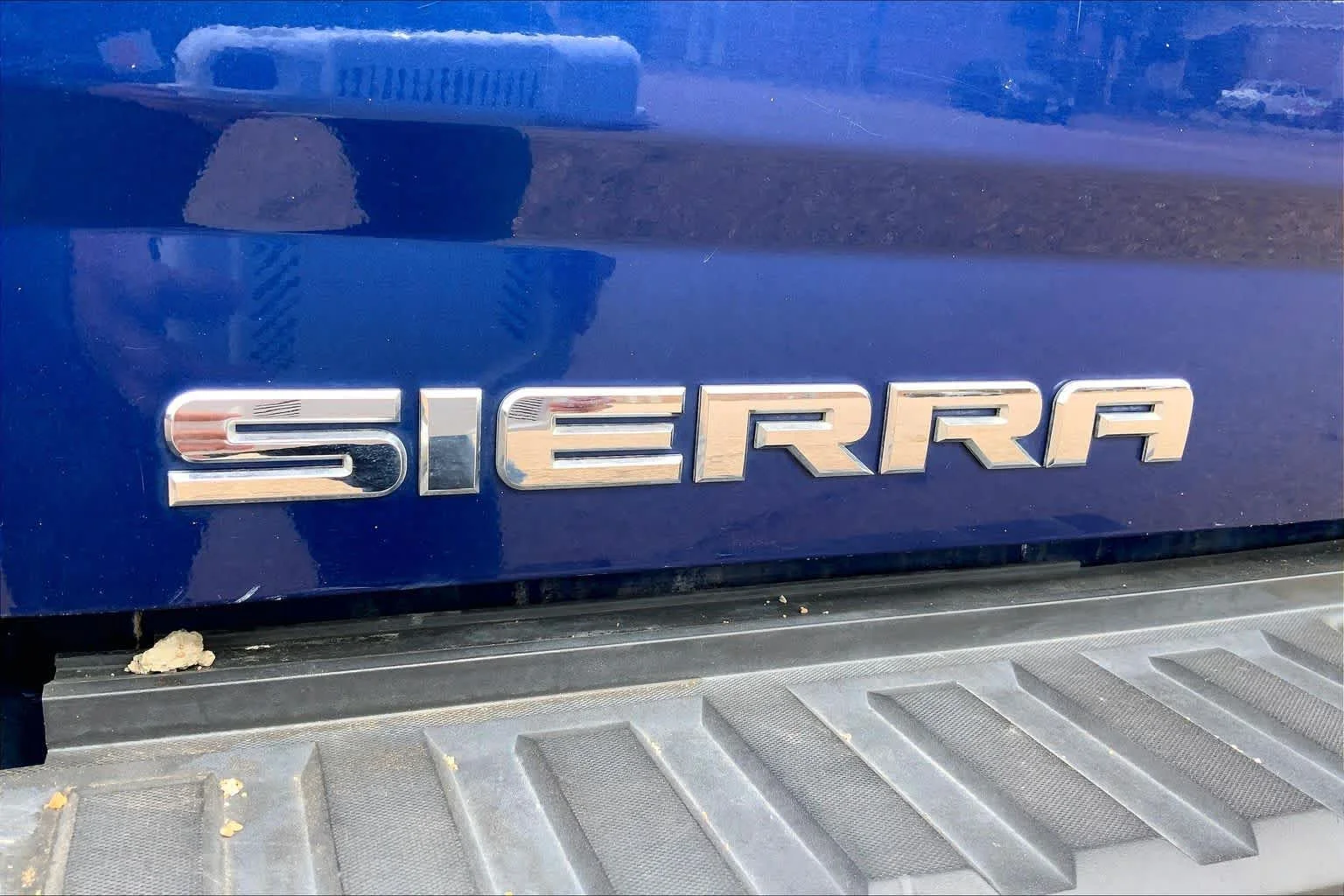 Used 2014 Cobalt Blue Metallic GMC  image 9