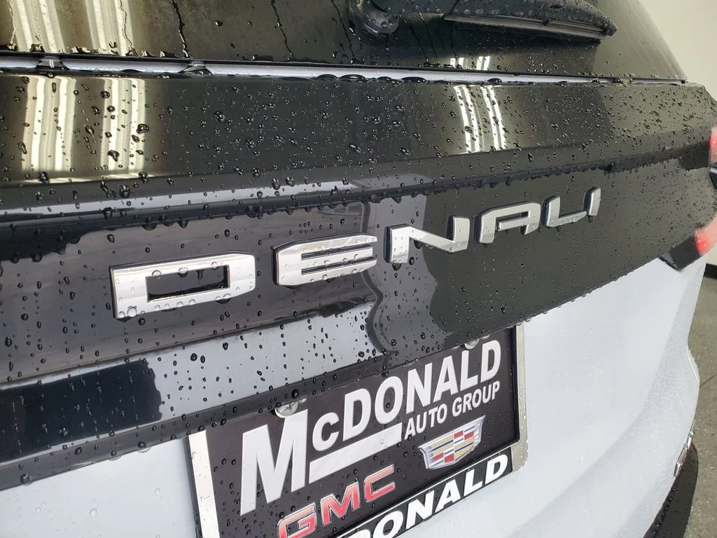 2026 GMC Acadia Denali - Photo 31
