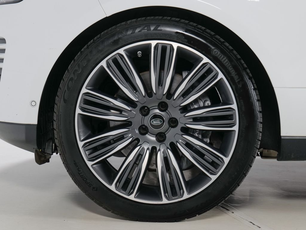 Used 2020 Fuji White Land Rover HSE image 9