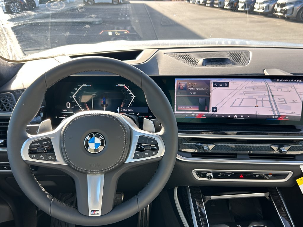 New 2027 Tanzanite Blue II Metallic BMW xDrive40i image 17