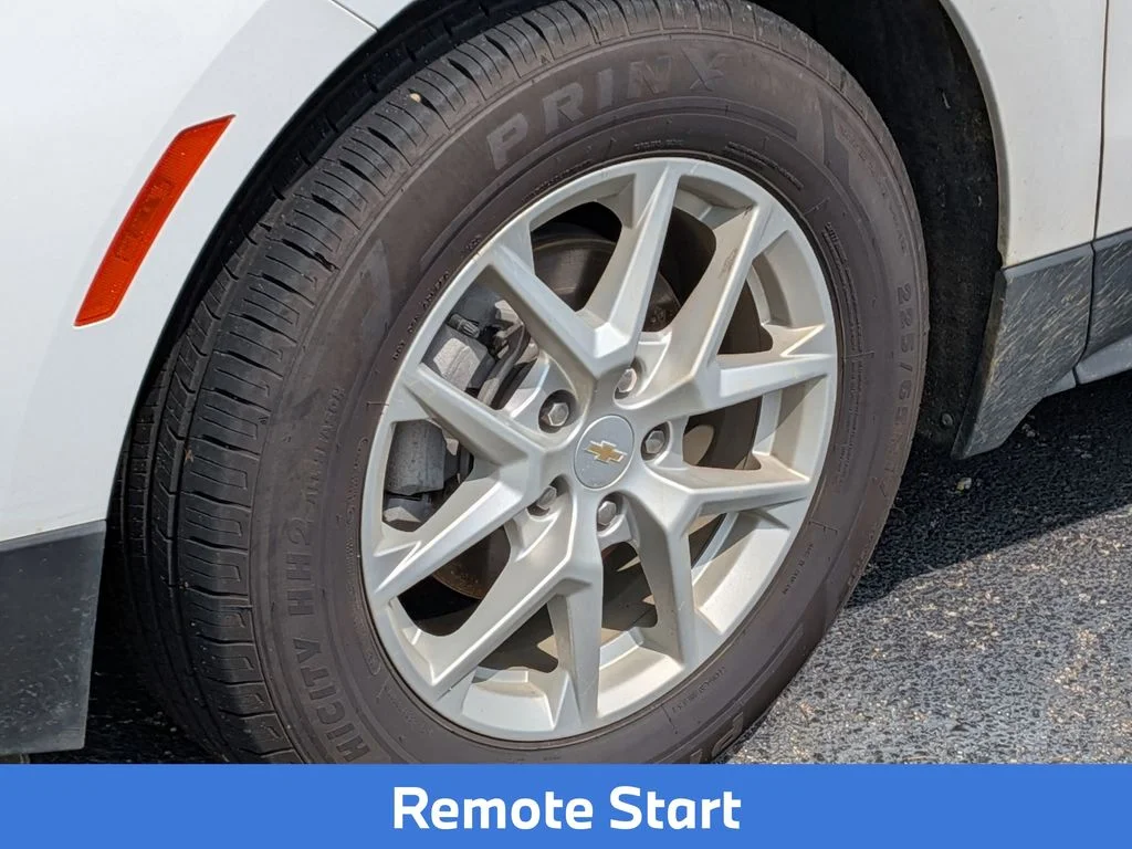 Used 2022 White Chevrolet LT image 11
