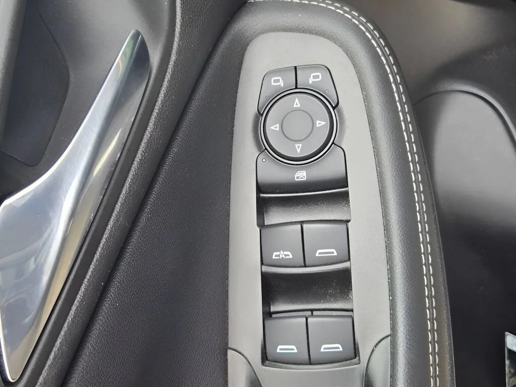 Certified Used 2023 Ebony Twilight Metallic Buick Select image 20