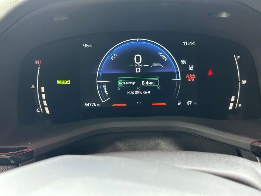 Certified Used 2025 Silver Toyota LE image 28