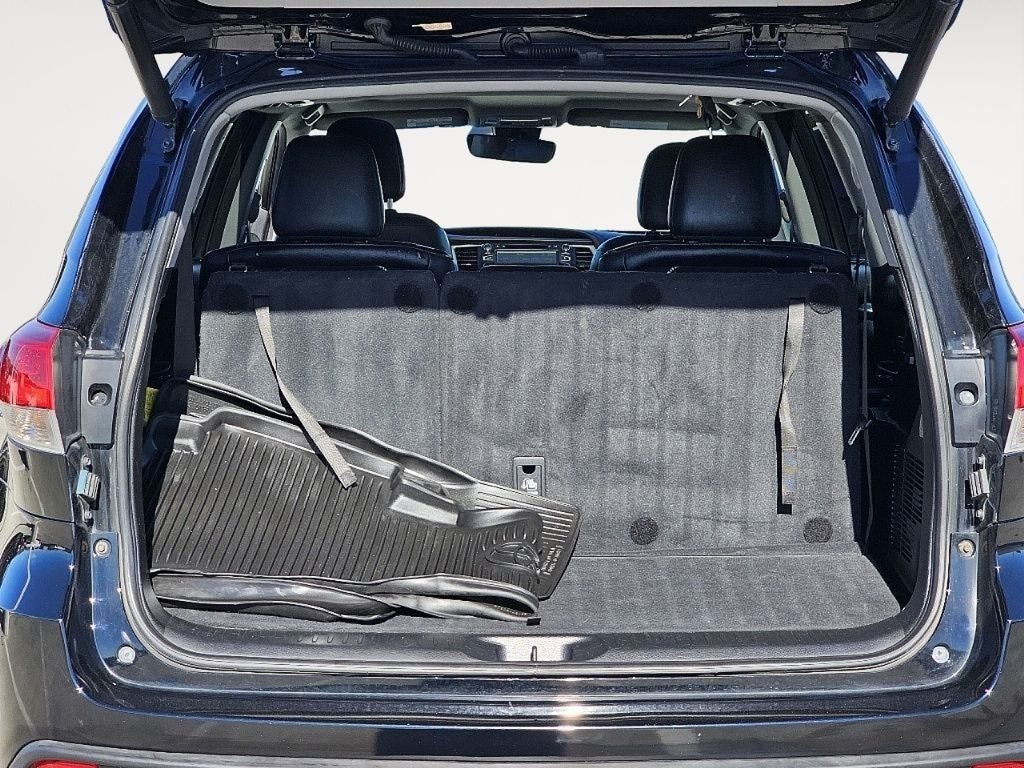 2017 Toyota Highlander XLE - Photo 11
