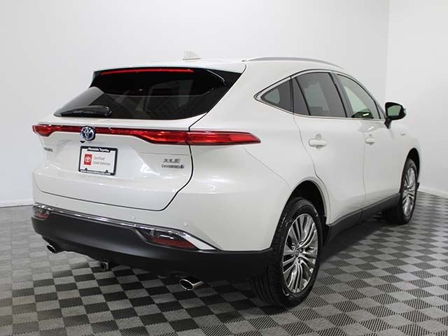 Used 2021 Blizzard Pearl Toyota XLE image 6