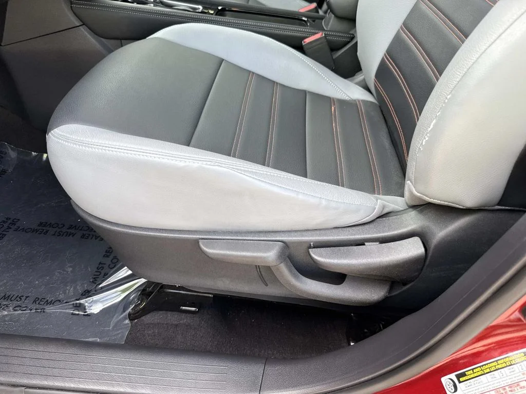 Used 2024 Red Nissan SR image 26