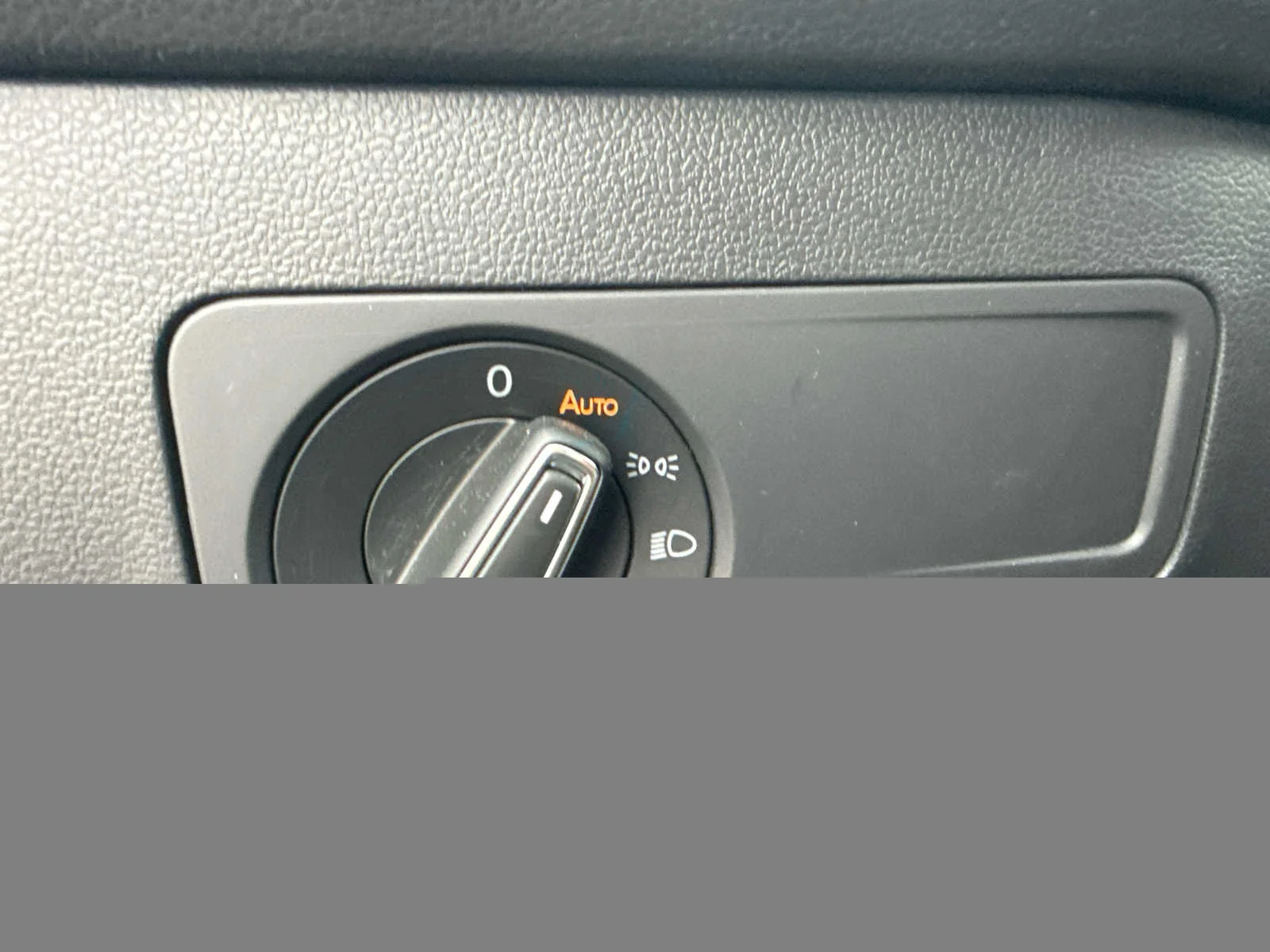Certified Used 2021 Platinum Gray Metallic Volkswagen SE image 16