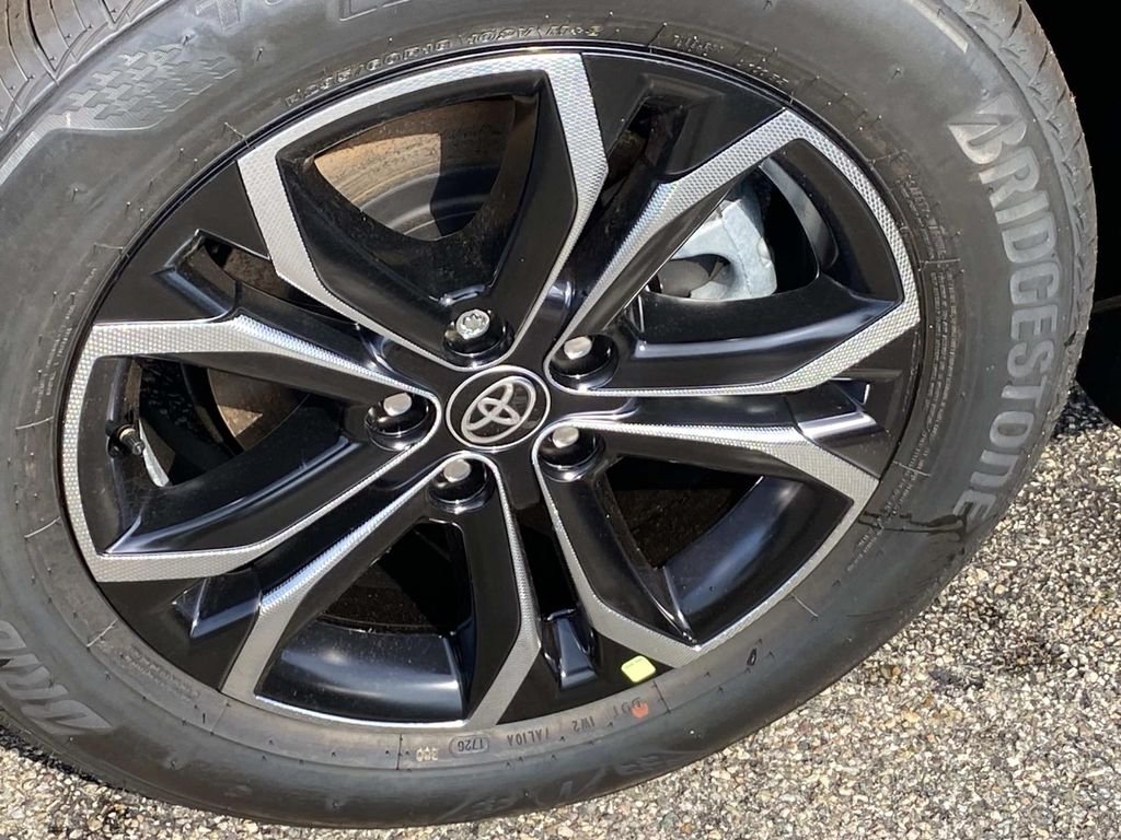 New 2026 Gray Toyota Platinum image 5