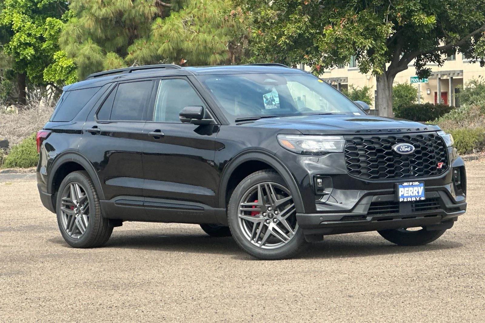 2026 Ford Explorer ST 4WD's photo