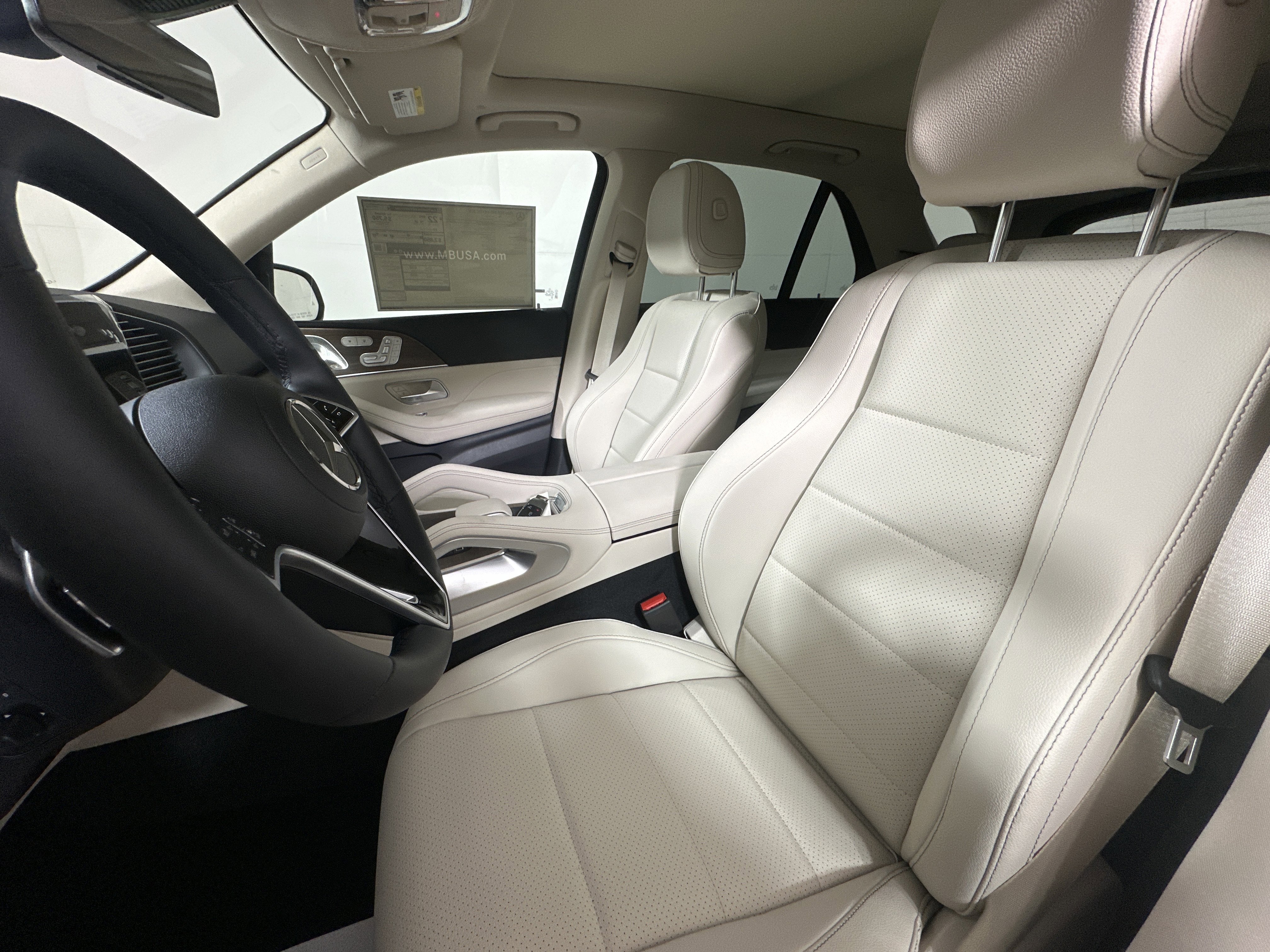 New 2026 POLAR WHITE Mercedes-Benz GLE 350 image 9