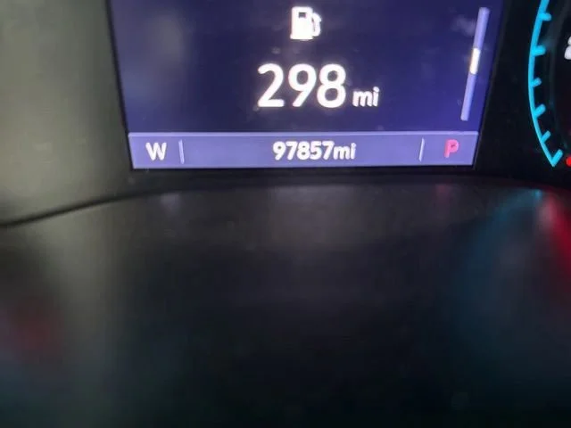 Used 2022 Desert Sand Metallic GMC Elevation image 3