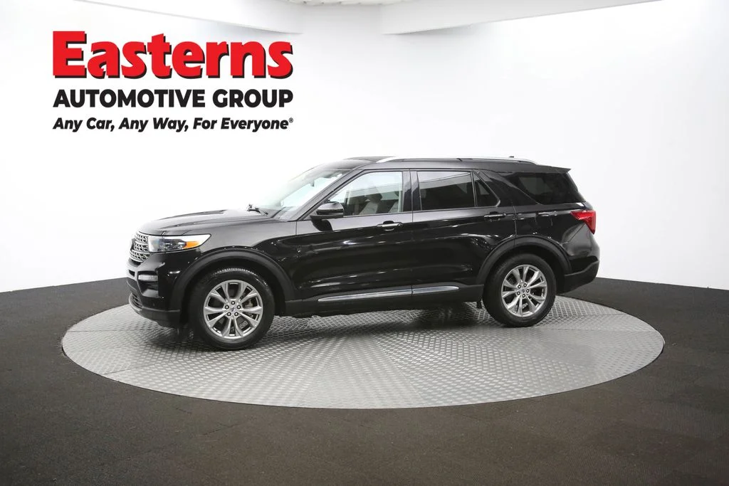 Used 2023 Black Ford Limited image 57
