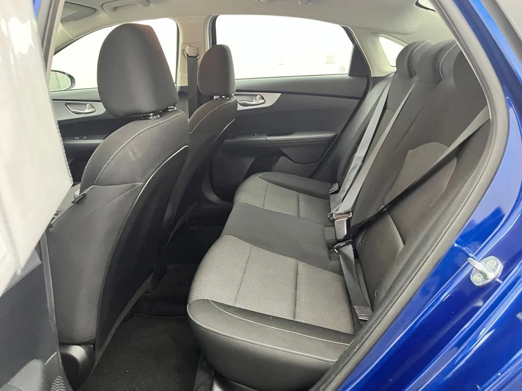 Used 2023 Blue Kia LXS image 37