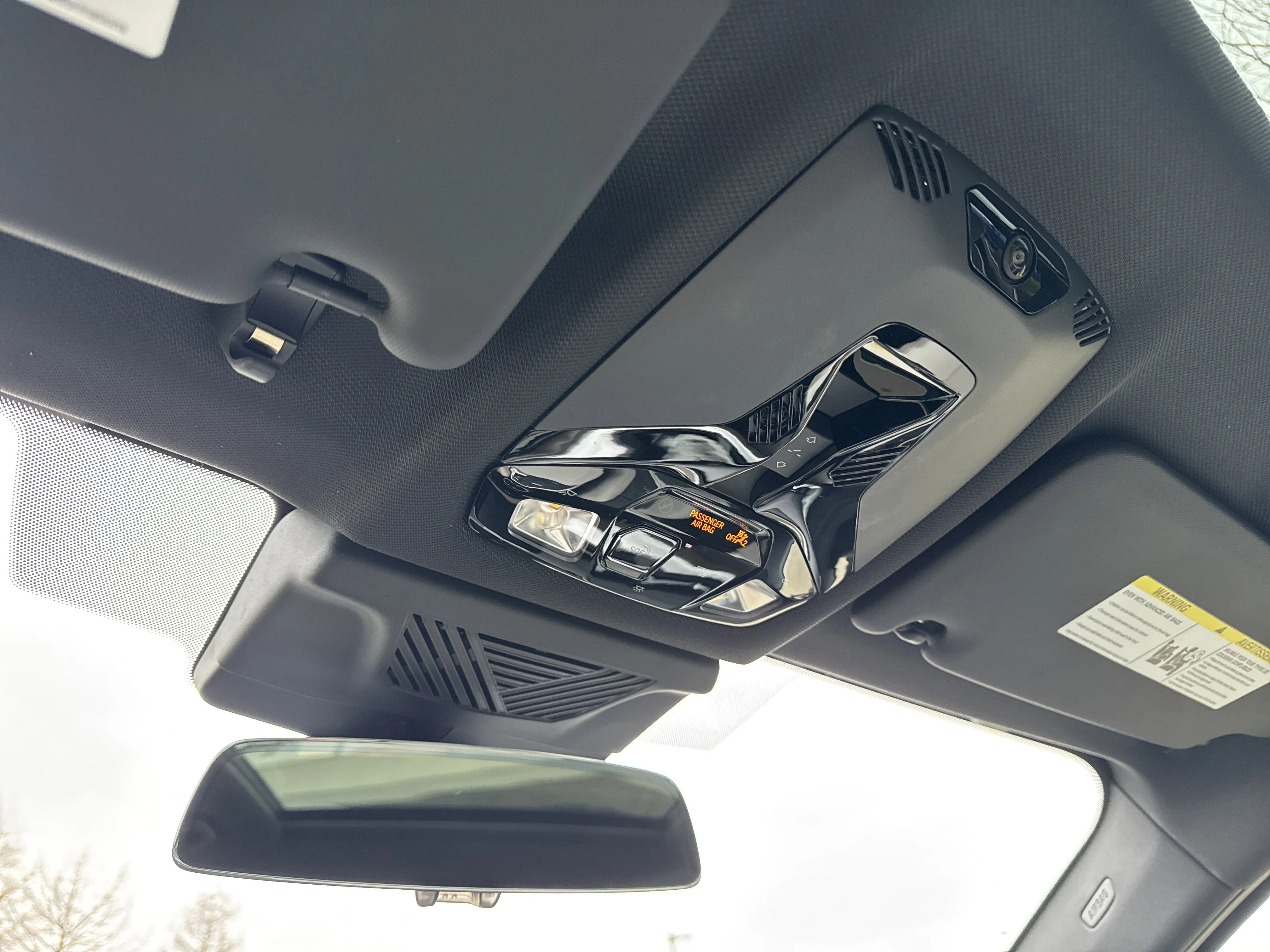 New 2026 SPACE SILVER BMW xDrive28i image 22
