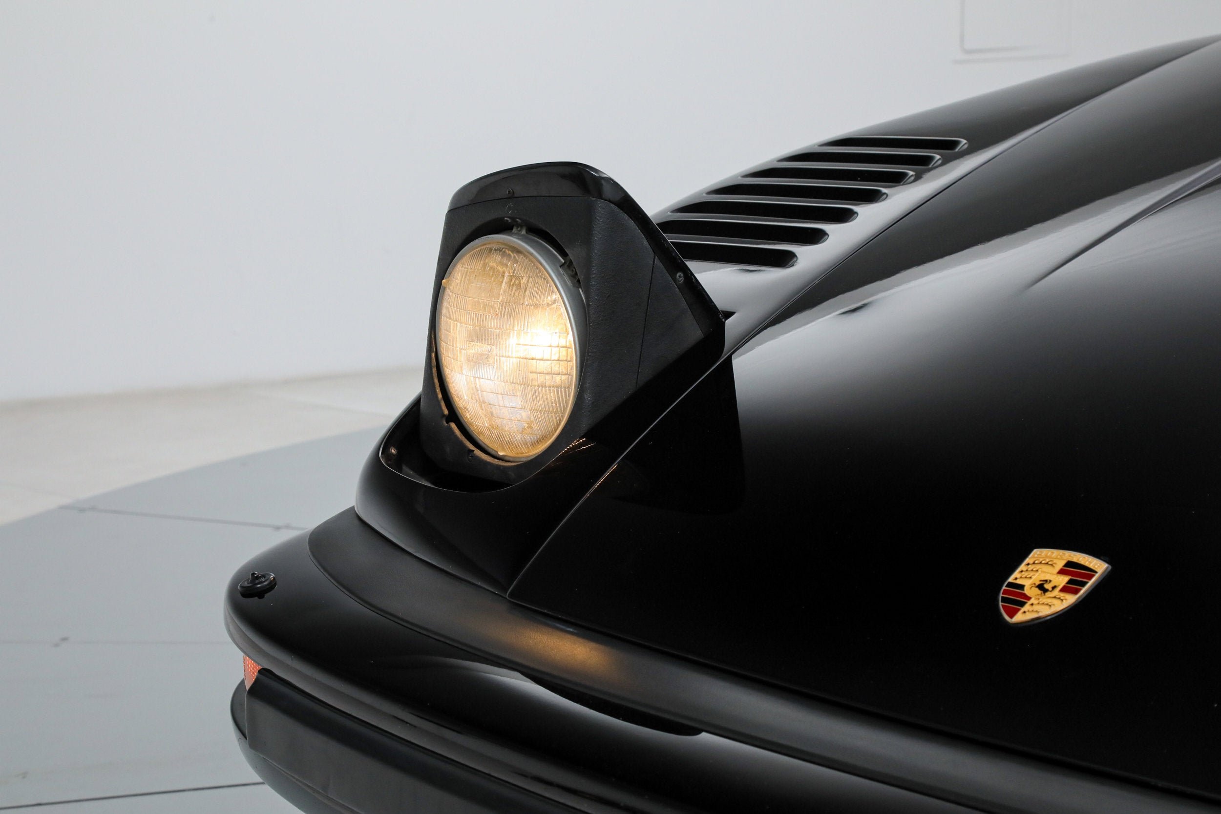 Used 1989 Black Porsche Turbo Cabriolet Slantnose image 34