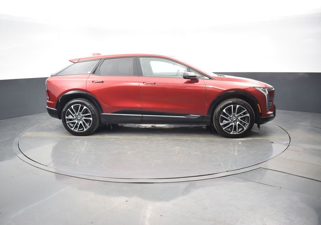 2025 CADILLAC OPTIQ - Image 6