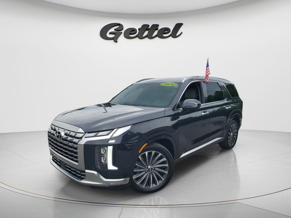 Used 2024 White Hyundai Calligraphy image 1