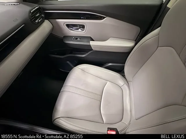 Used 2024 White Honda Touring image 18