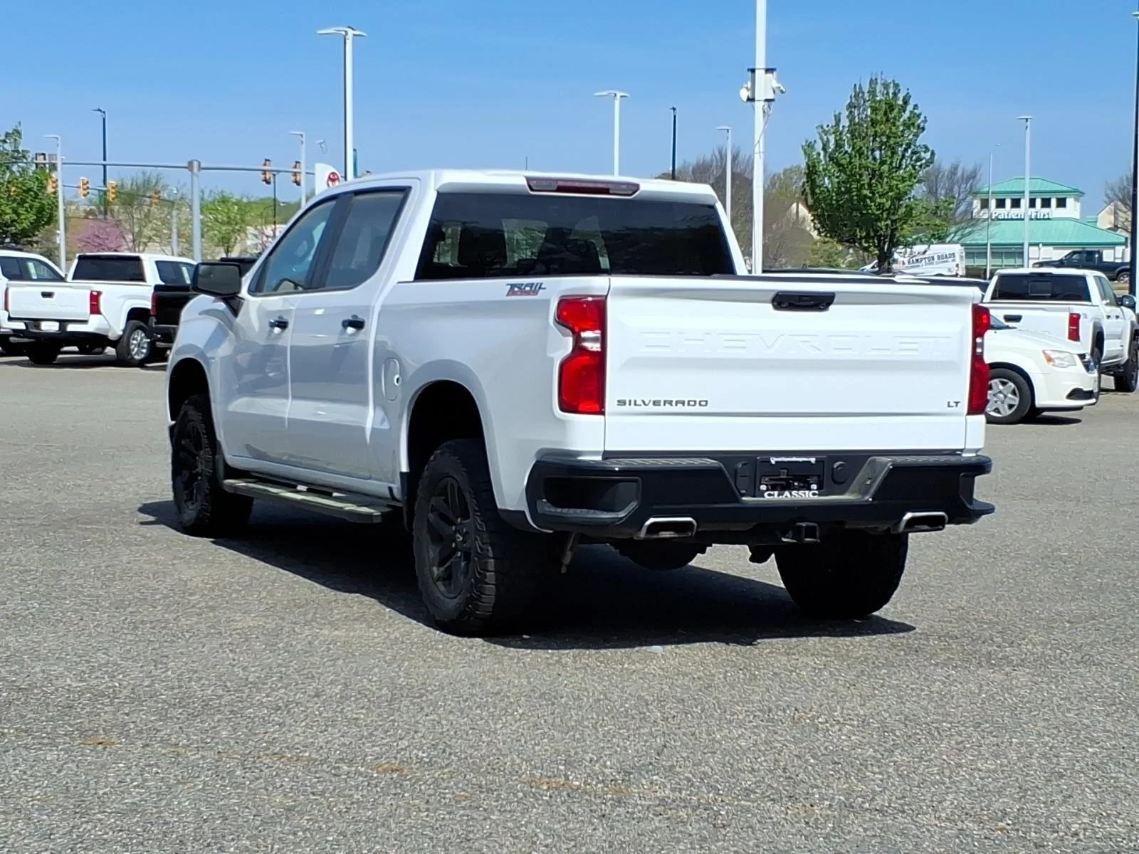 2023 Chevrolet Silverado 1500 LT Trail Boss - Photo 10