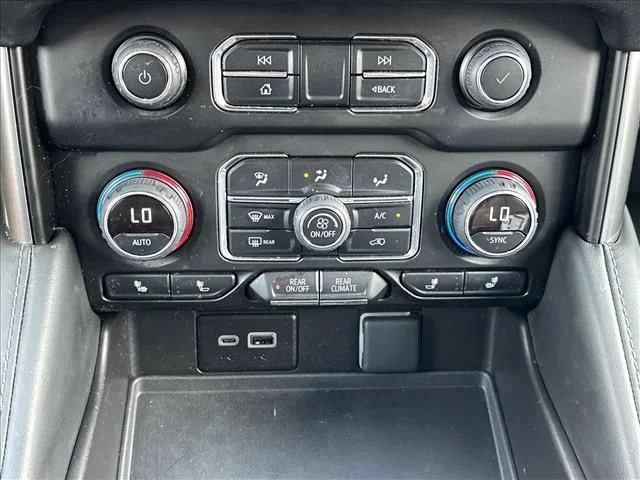 Used 2024 Summit White Chevrolet Z71 image 32