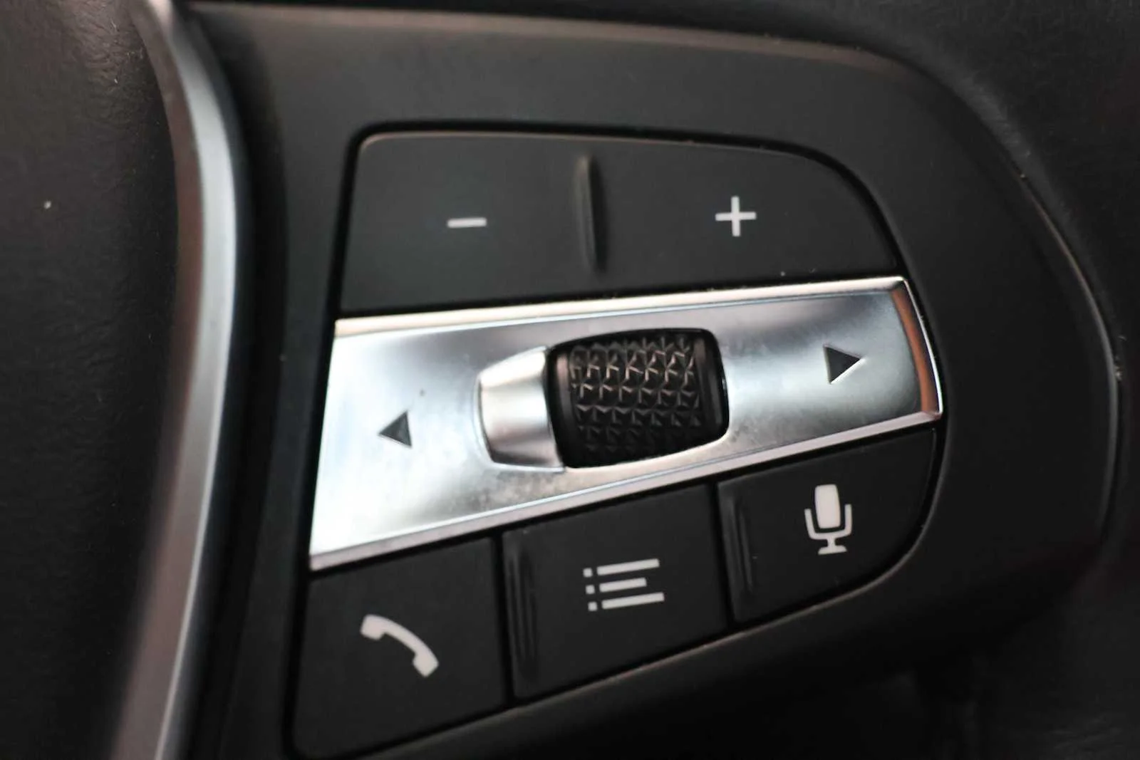 Certified Used 2023 Mineral White Metallic BMW eDrive35 image 19