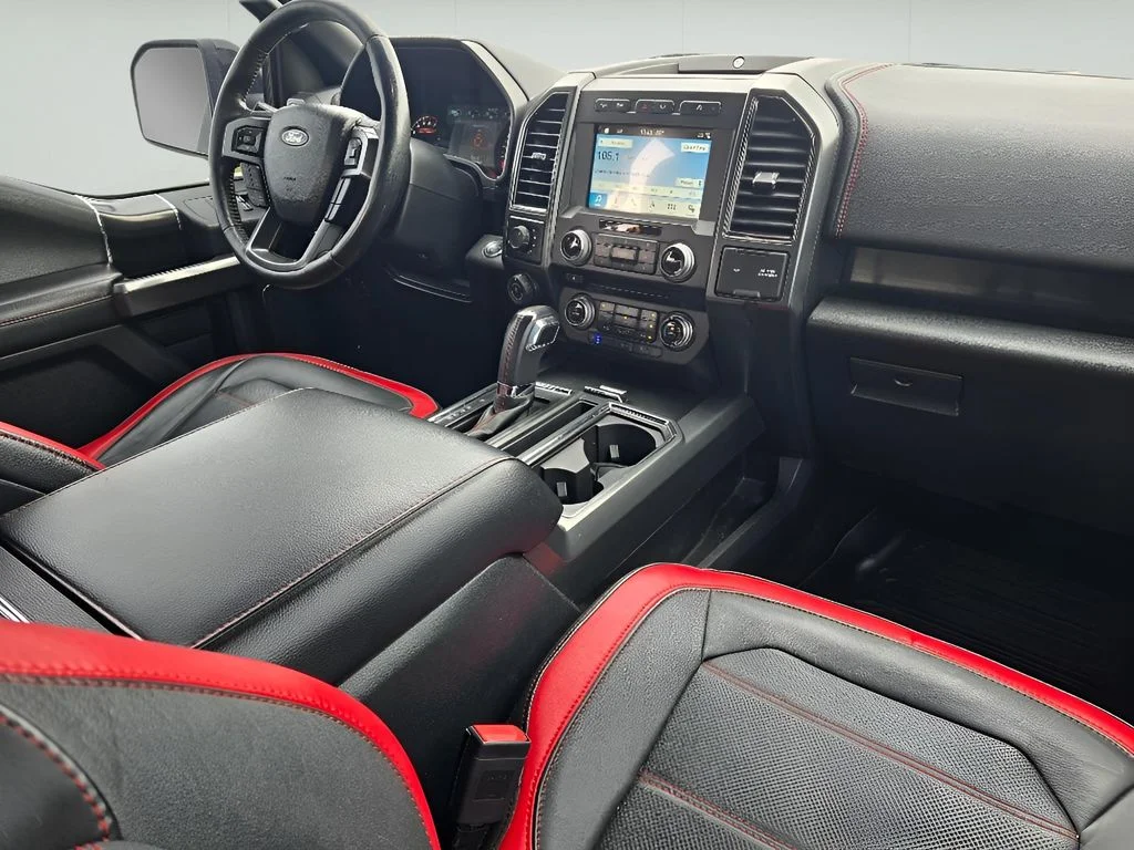 Used 2018 SHADOW BLACK Ford LARIAT image 24