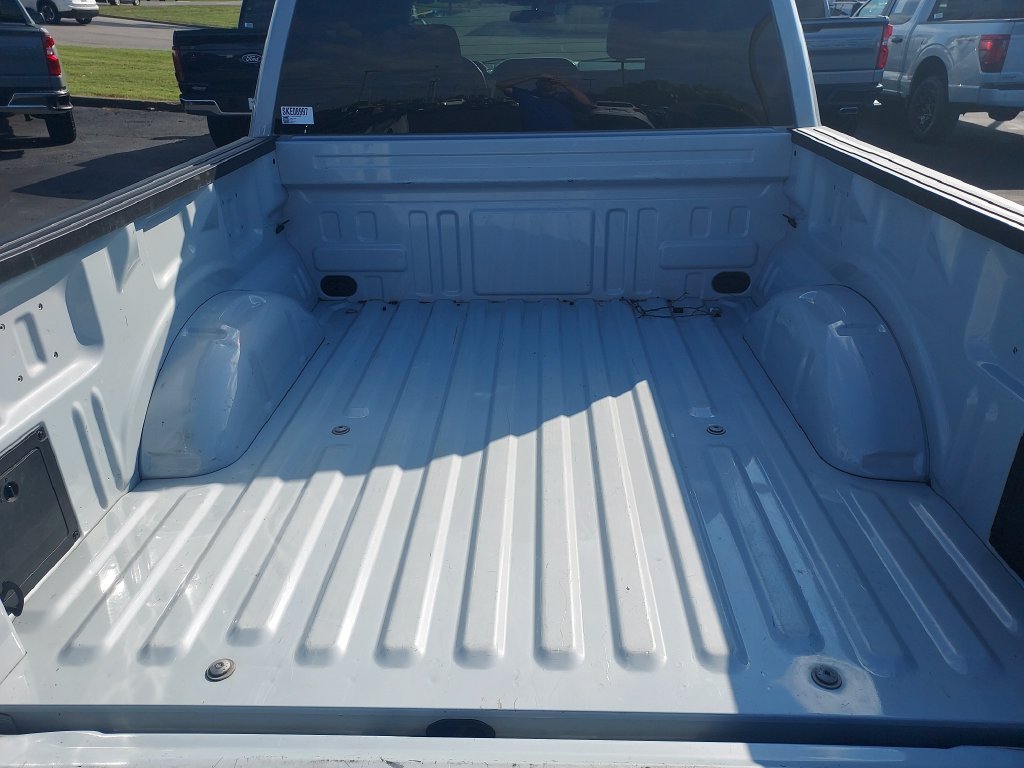 Used 2025 White Ford XLT image 9