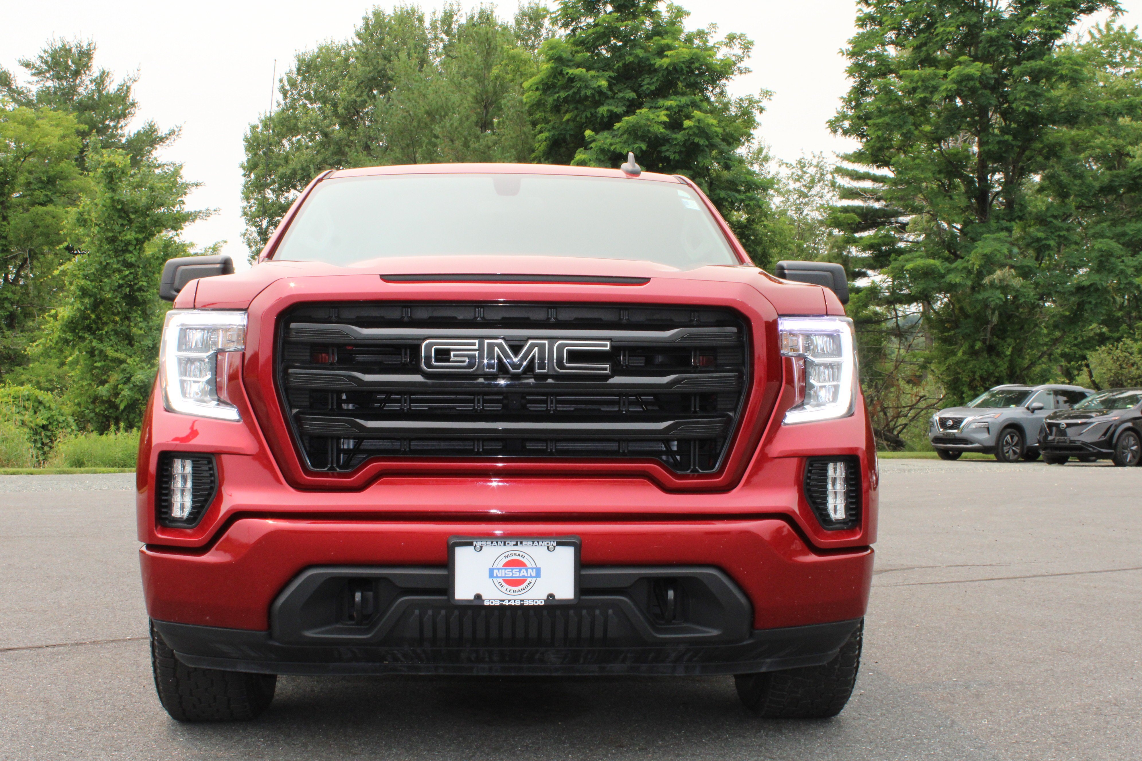 Used 2021 Maroon GMC Elevation image 2