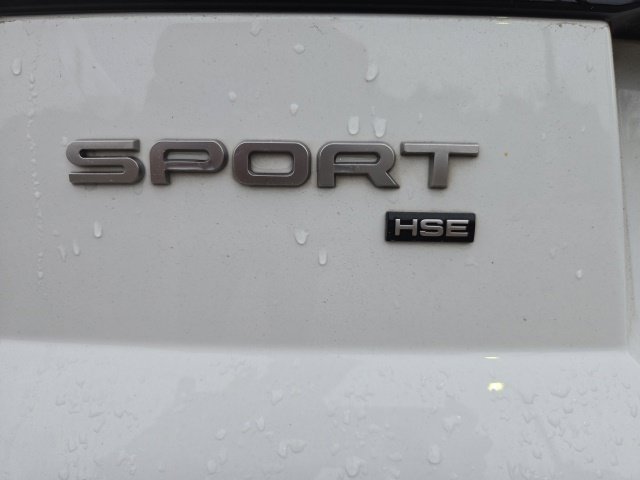Used 2022 Fuji White Land Rover HSE Silver Edition image 10