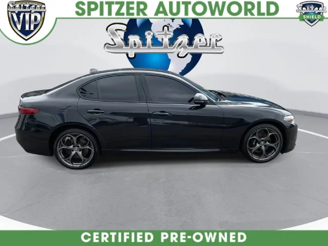 Used 2023 Black Alfa Romeo Estrema image 16