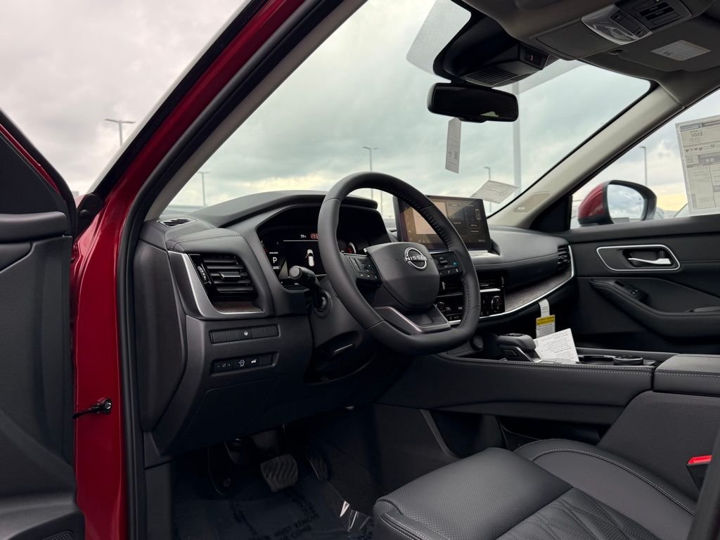 New 2026 Scarlet Ember Tintcoat Nissan Platinum image 10