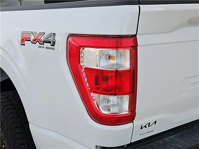 Used 2023 Oxford White Ford XL 4x4 SuperCrew Cab 5.5 ft. box 145 in. WB image 6