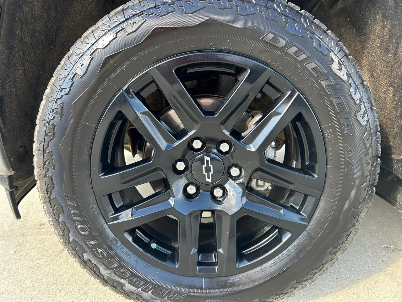 Used 2023 STERLING GRAY METALLIC Chevrolet RST image 10