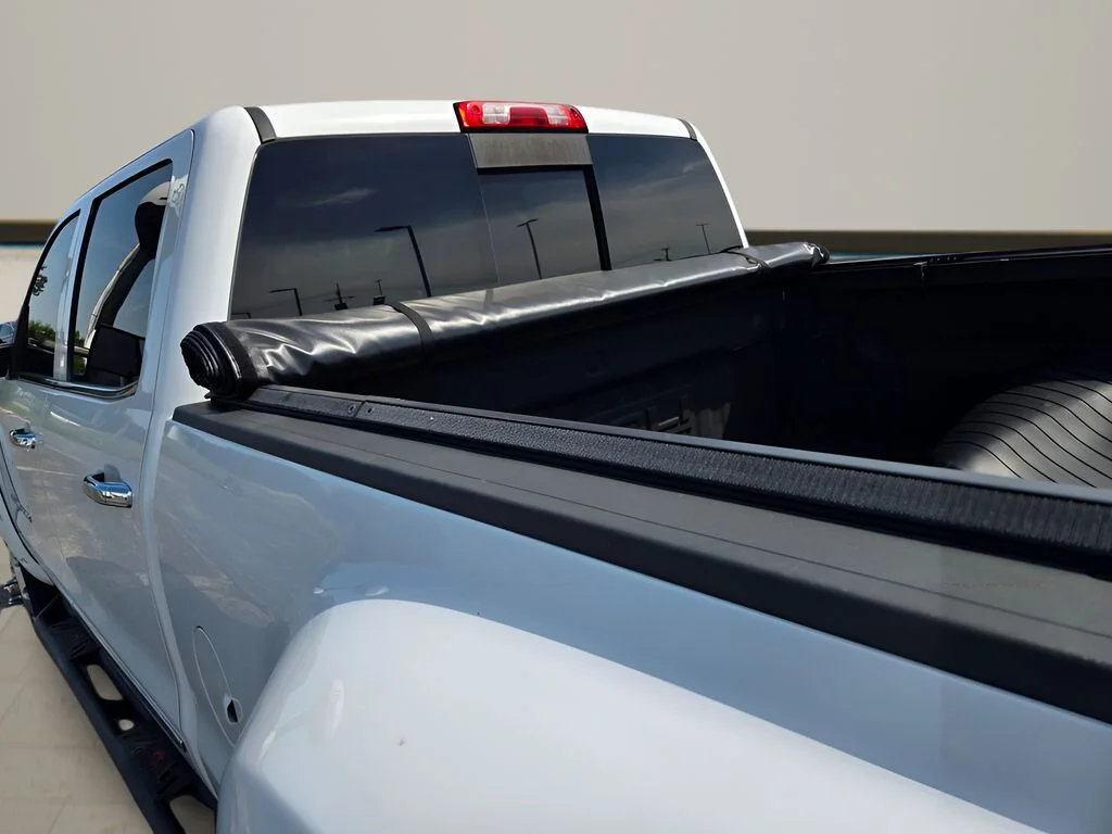 Used 2015 White GMC Denali image 16