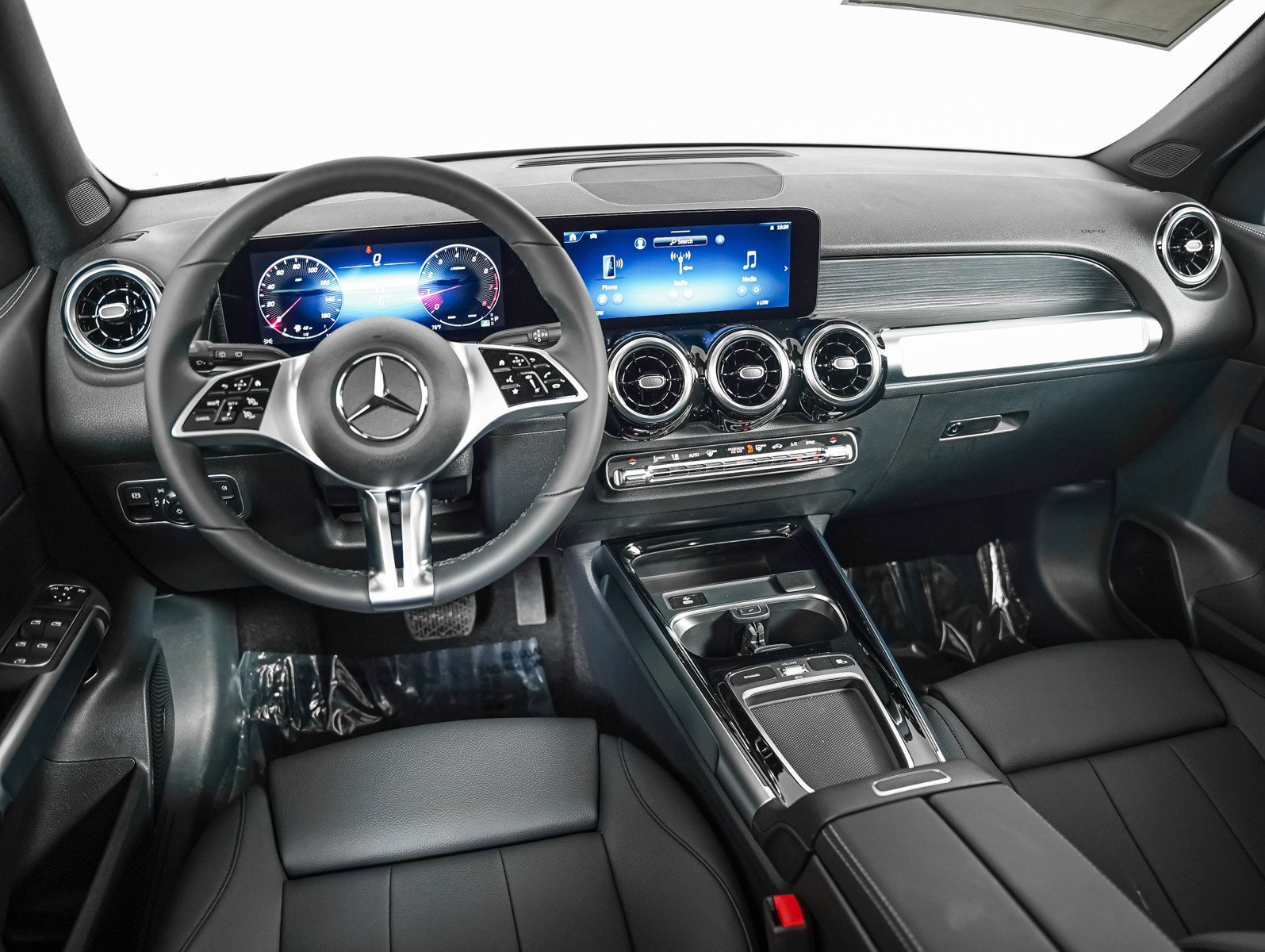New 2026 Night Black Mercedes-Benz GLB 250 image 14