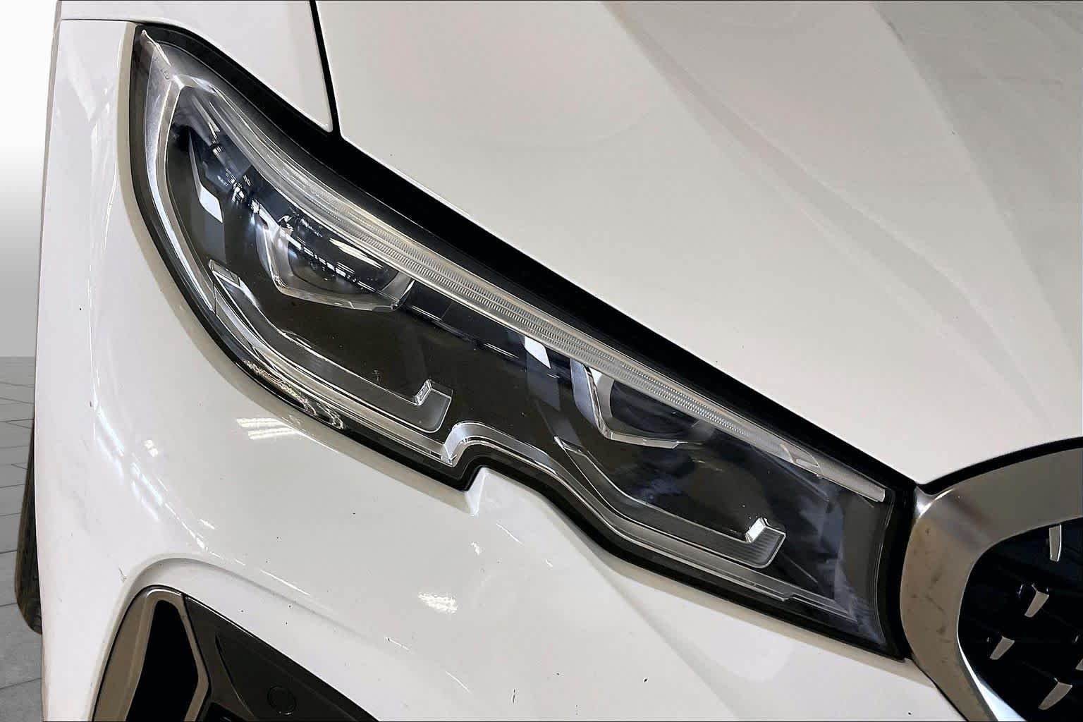 Used 2020 Alpine White BMW M340i image 24