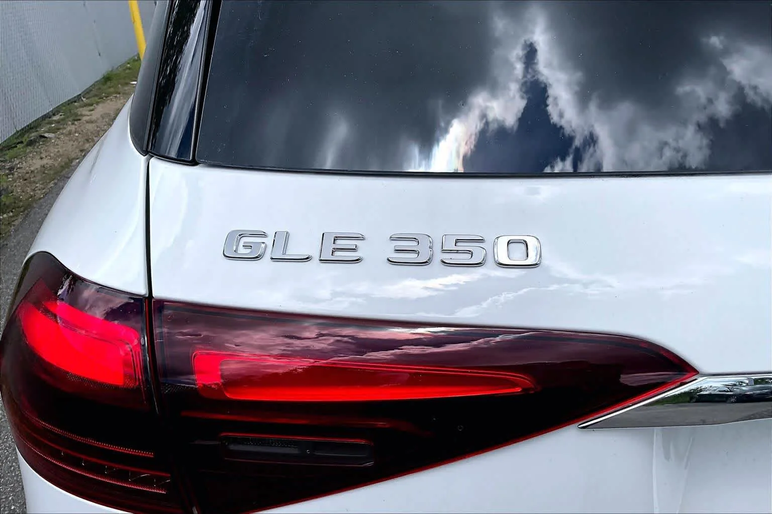 New 2026 Polar White Mercedes-Benz GLE 350 image 7
